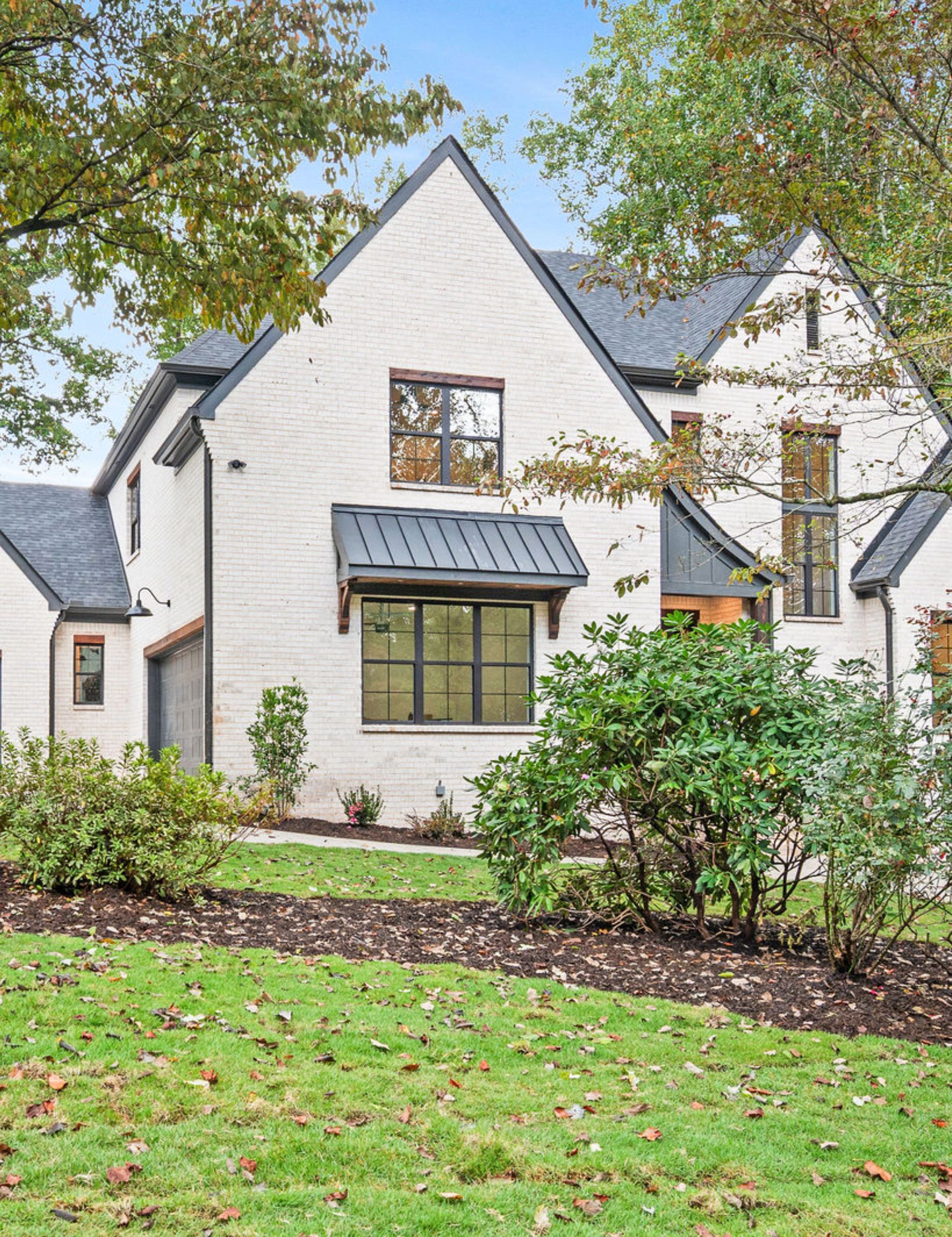 swimming-pool-with-mountain-1-scaled